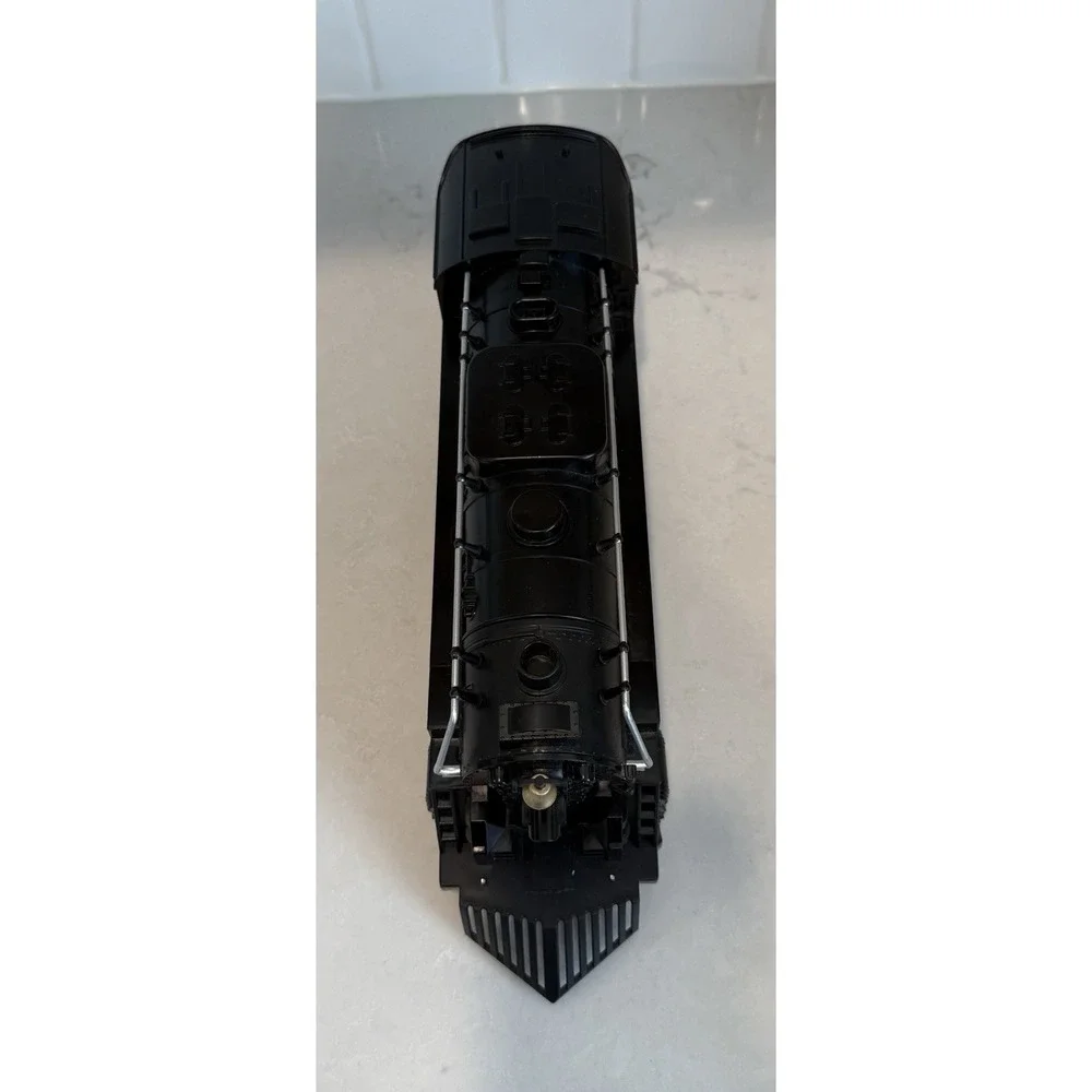 Lionel Polar Express Train Engine Locomotive 1225 Model 711795 Battery G Scale